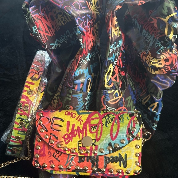New Graffiti style Boot Bag and Belt set - Picture 5 of 5